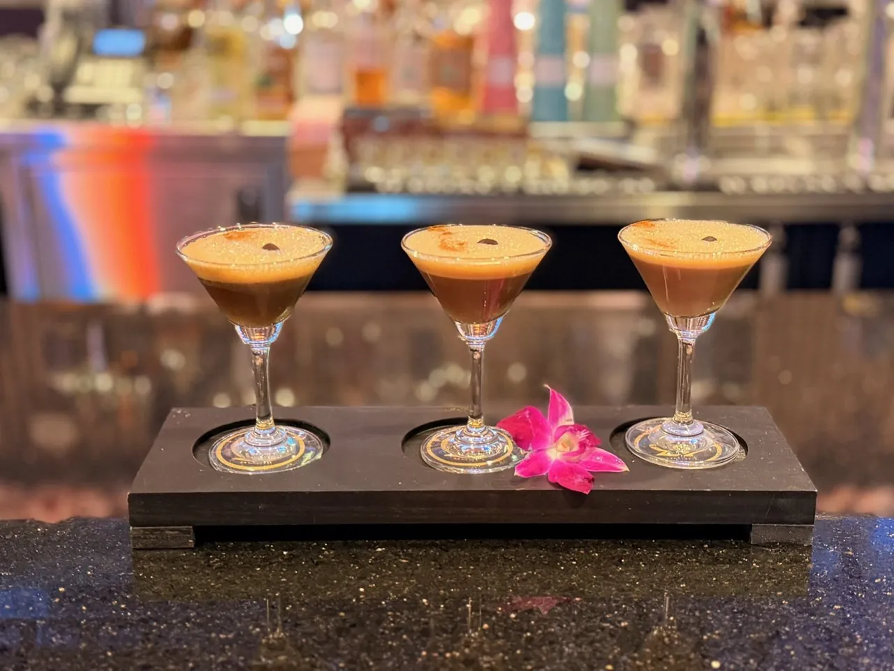 Flight de cocteles de espresso Carajillo, la bebida insignia, Downtown Las Vegas